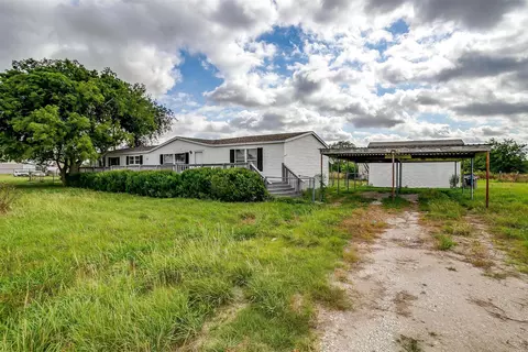 183 Private Road 4434, Rhome, TX 76078