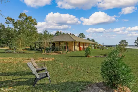 275 Rays Camp Apt A Rd, Coushatta, LA 71019 photo 3