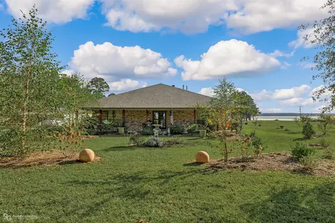 275 Rays Camp Apt A Rd, Coushatta, LA 71019 photo 2