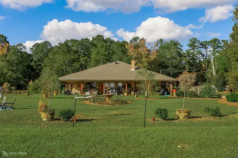 275 Rays Camp Apt A Rd, Coushatta, LA 71019 photo 9