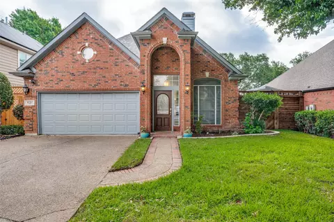4121 Rive Ln, Addison, TX 75001