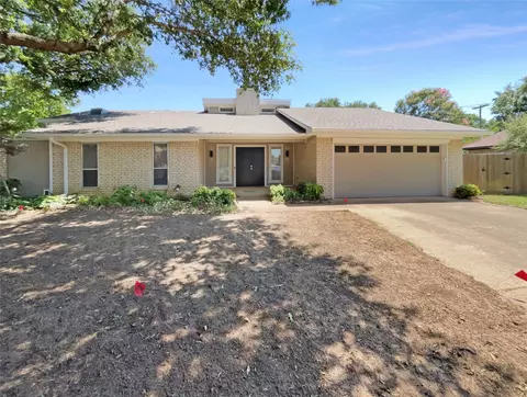 900 Tulane Dr, Arlington, TX 76012