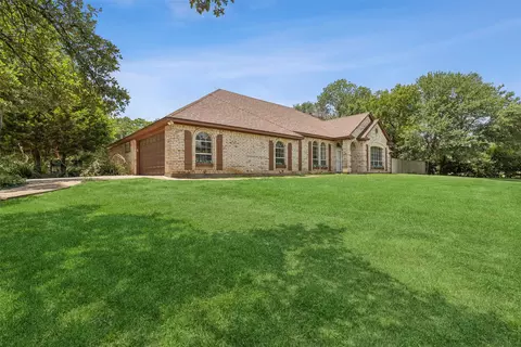 7413 Strawberry Creek Ln, Fort Worth, TX 76135