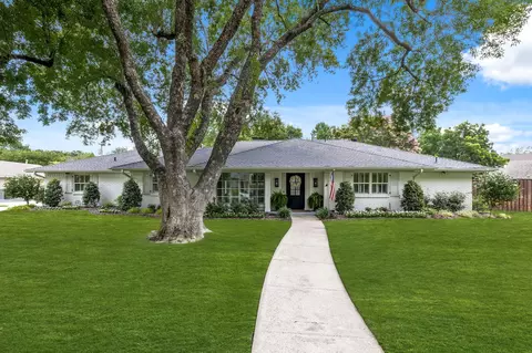 10530 Les Jardins Dr, Dallas, TX 75229