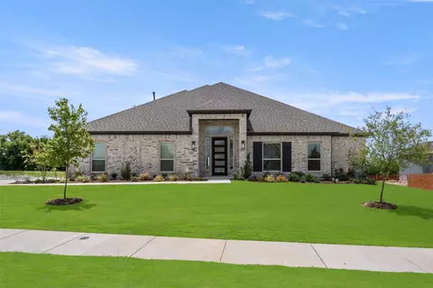 617 Hidden Lakes Dr, Desoto, TX 75115