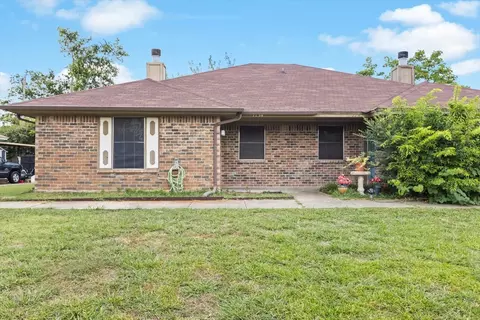 7734 Sable Ln, North Richland Hills, TX 76182