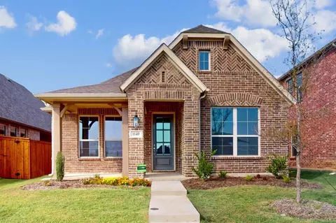 1140 S Hill Dr, Crowley, TX 76036