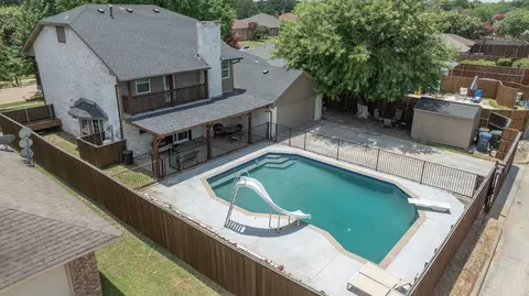 309 Willowcrest Dr, Garland, TX 75040