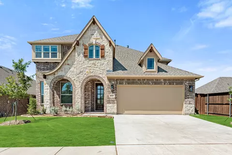 9529 Lanshire Ln, Fort Worth, TX 76131