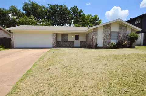 1205 Lynn St, Weatherford, TX 76086