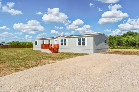 35 Archana Rd, Mineral Wells, TX 76067