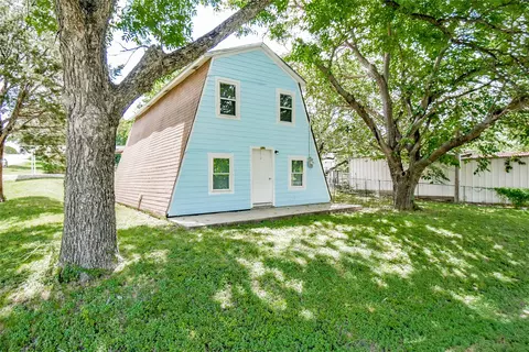 1701 Smokehouse Rd, Granbury, TX 76049