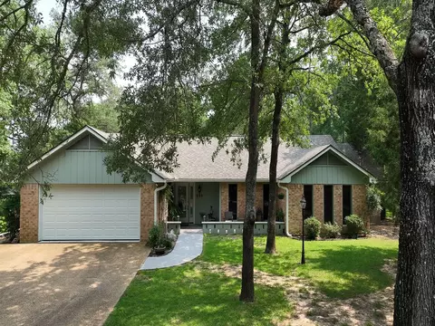244 Oxbow Cv, Holly Lake Ranch, TX 75765