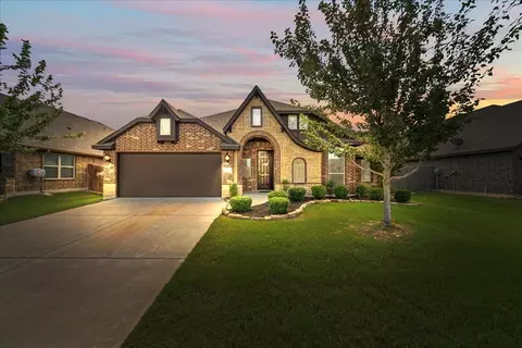 1514 Summer Ln, Midlothian, TX 76065