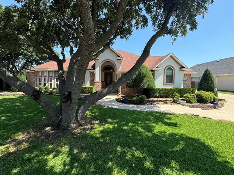 8210 Bridgewater Dr, Rowlett, TX 75088