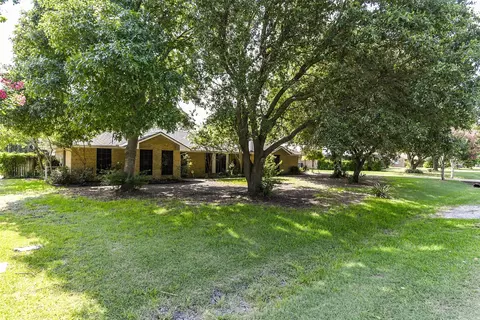 103 Mabry Ln, Red Oak, TX 75154