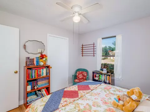 Bedroom - 904 N 3rd St, Bangs, TX 76823 photo 4 of 4