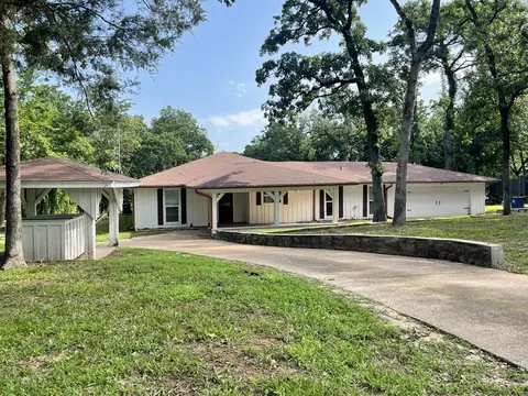 5465 Impala South Rd, Athens, TX 75752