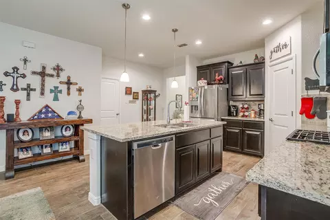 1208 Pacifica Trl, Cleburne, TX 76033 photo 11