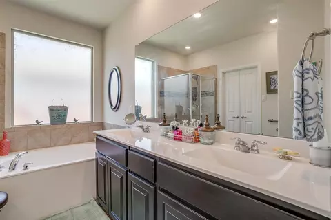 1208 Pacifica Trl, Cleburne, TX 76033 photo 23