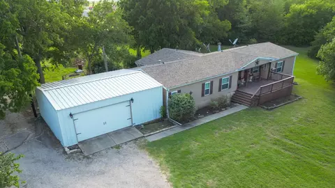 9102 County Road 589, Nevada, TX 75173