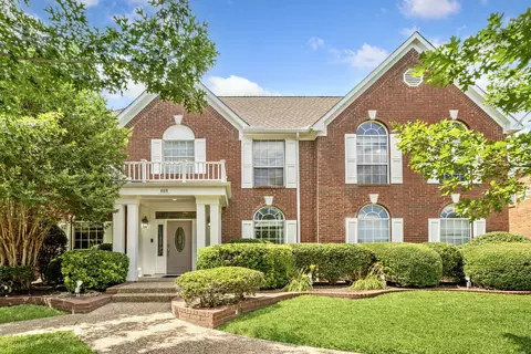 669 Water Oak Dr, Plano, TX 75025