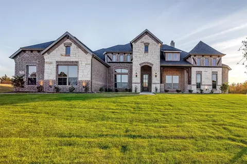 7820 Shive Ct, Midlothian, TX 76065