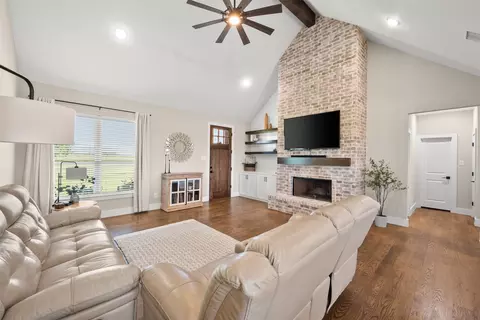 1460 Farrar Rd, Palmer, TX 75152