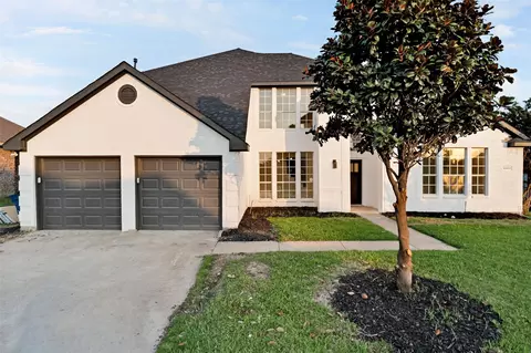 6404 Canyon Lake Dr, Dallas, TX 75249