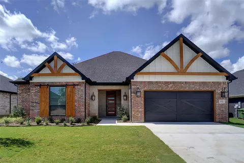 952 Tesslynn Ave, Godley, TX 76044