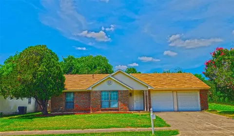7013 Declaration St, Watauga, TX 76148
