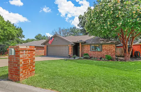 5705 Sterling Green Trl, Arlington, TX 76017