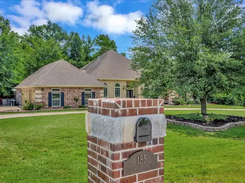 185 Westwood Lake Dr, Lufkin, TX 75904