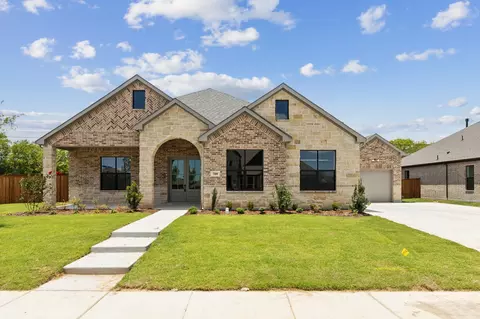 700 Abbey Rd, Van Alstyne, TX 75495