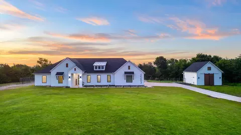 2203 Bledsoe Rd, Gunter, TX 75058
