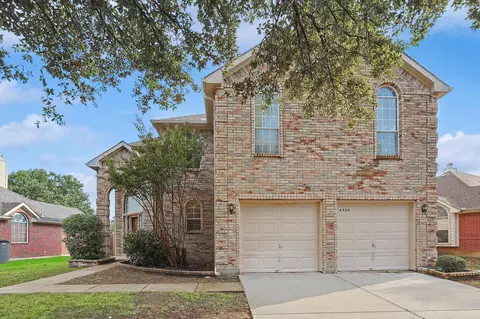 4924 Great Divide Dr, Fort Worth, TX 76137