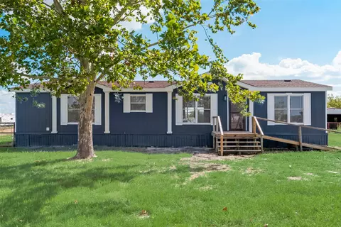 1420 Zagota Crossing Rd, Terrell, TX 75161