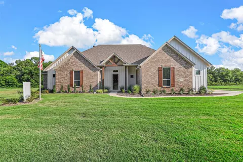 1005 Silver Sage Trl, Weatherford, TX 76085