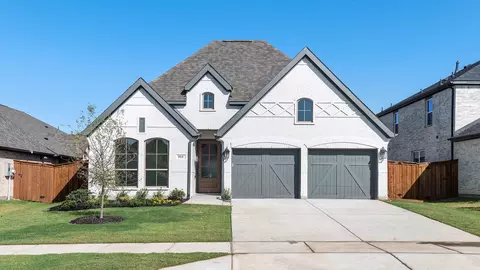 915 Winter Cherry Ln, Haslet, TX 76052
