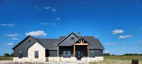 4723 Sarah Dr, Caddo Mills, TX 75135