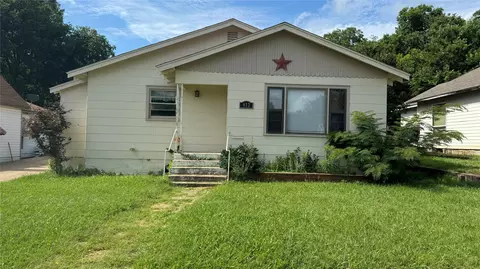 812 W Shepherd St, Denison, TX 75020
