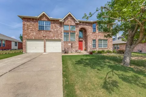 2106 Dewberry Dr, Forney, TX 75126