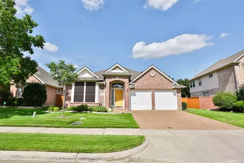 9320 Western Trl, Irving, TX 75063