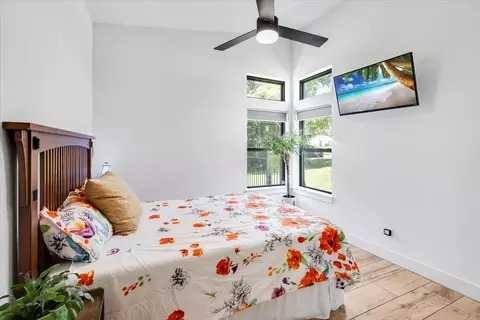 Bedroom - 224 Lakeview Cir, Eustace, TX 75124 photo 6 of 6