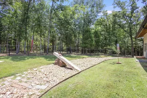 Exterior - 224 Lakeview Cir, Eustace, TX 75124 photo 3 of 5