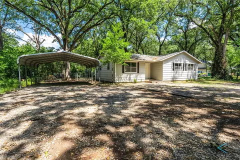 137 Sierra Madre St, Payne Springs, TX 75156