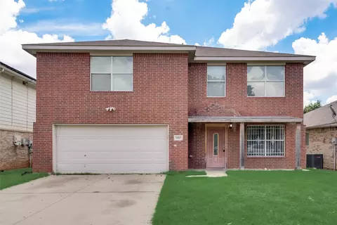 1465 Hedgewood Trl, Fort Worth, TX 76112