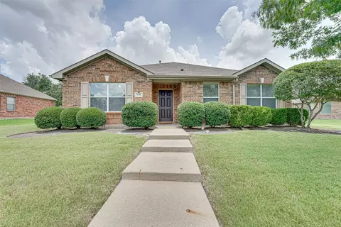3690 Laurel Crossing Dr, Rockwall, TX 75032
