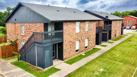 916 Isbell Rd, Fort Worth, TX 76114