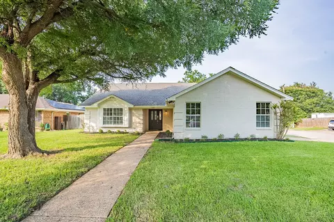 1200 Eastfield Dr, Mansfield, TX 76063